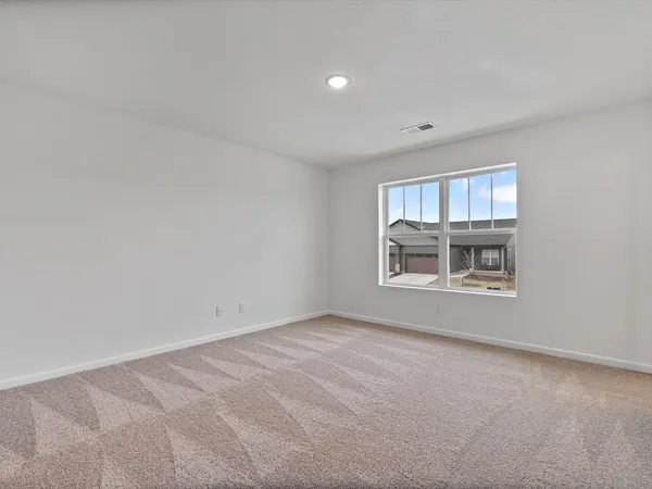 $2,450 | 5934 Butterfield Court, Bettendorf, IA 52722