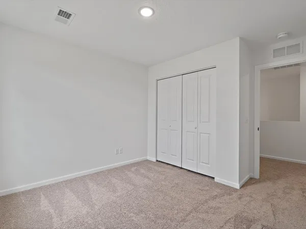 $2,450 | 5934 Butterfield Court, Bettendorf, IA 52722