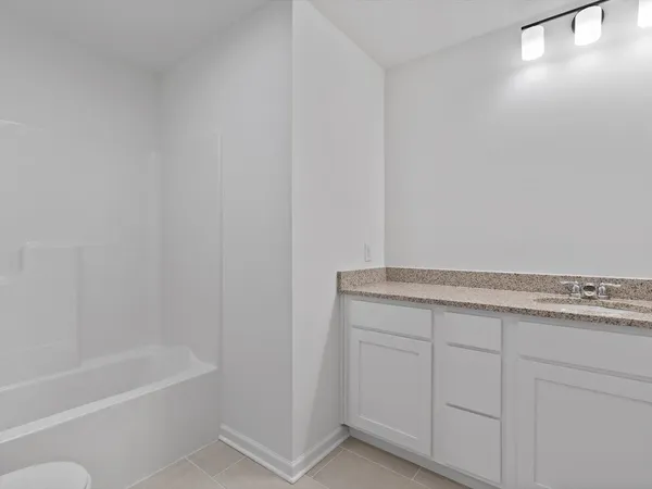 $2,450 | 5934 Butterfield Court, Bettendorf, IA 52722