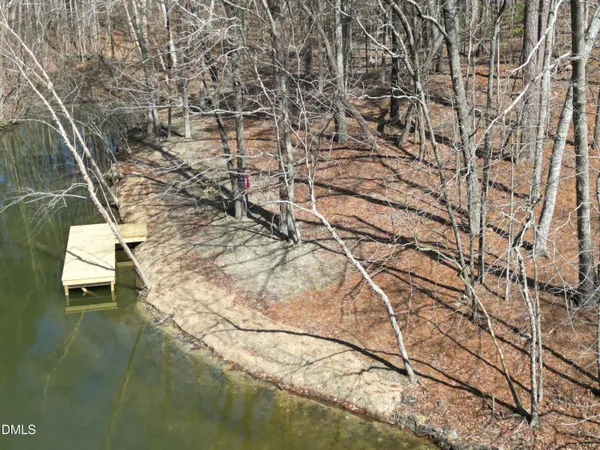 a view of a livingroom with furniture