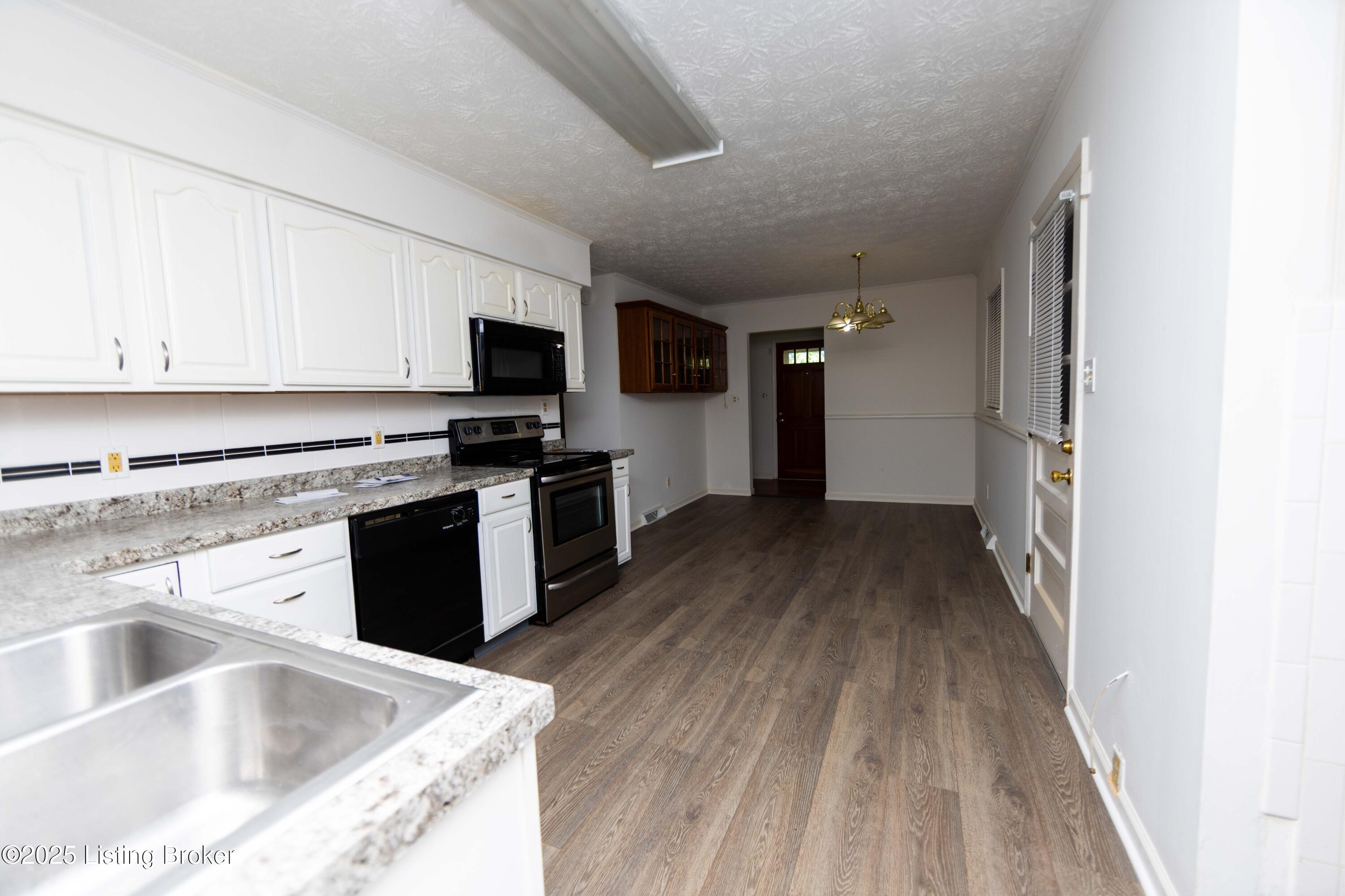 1288 Cherbourg Road Lexington, KY 40504 - Photo 63 of 72 IMGL0140