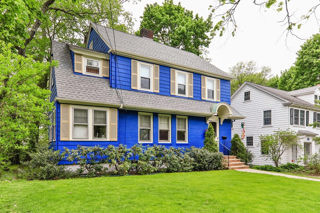 25 Ellison Road Newton, MA 02459 - Photo 3 of 23 Gallery Image 3