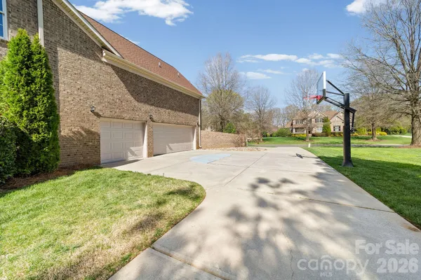 $1,750,000 | 6009 Autumn Blossom Lane, Waxhaw, NC 28173