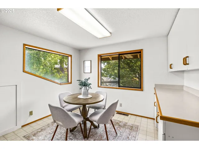 $724,900 | 1491 Victorian Way, Eugene, OR 97401