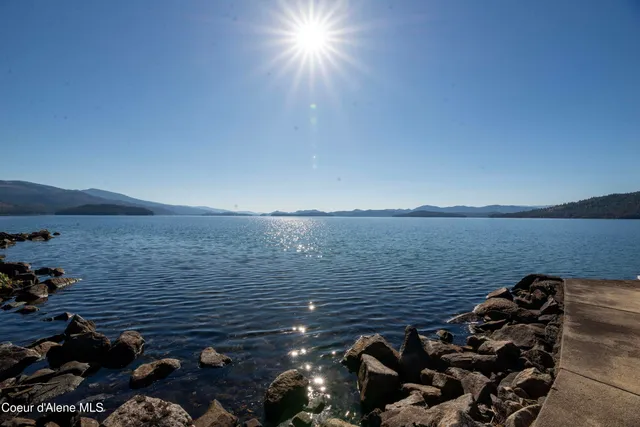 $2,500,000 | 308 Powerline Road, Coolin, ID 83821