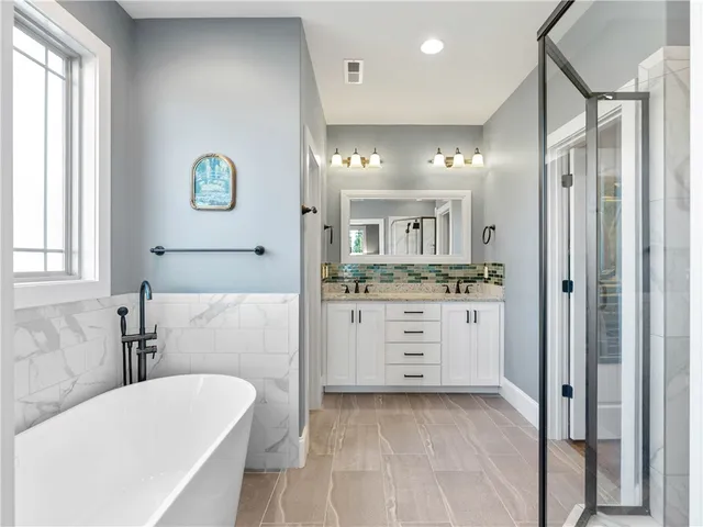 $684,900 | 321 Lanovia Court, Boiling Springs, SC 29316