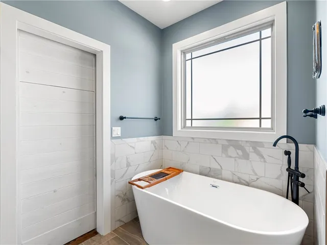 $684,900 | 321 Lanovia Court, Boiling Springs, SC 29316