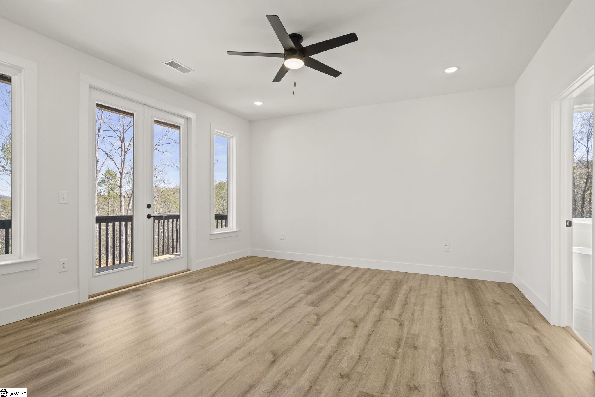 4495 Hawkins Road Greer, SC 29651 - Photo 18 of 45