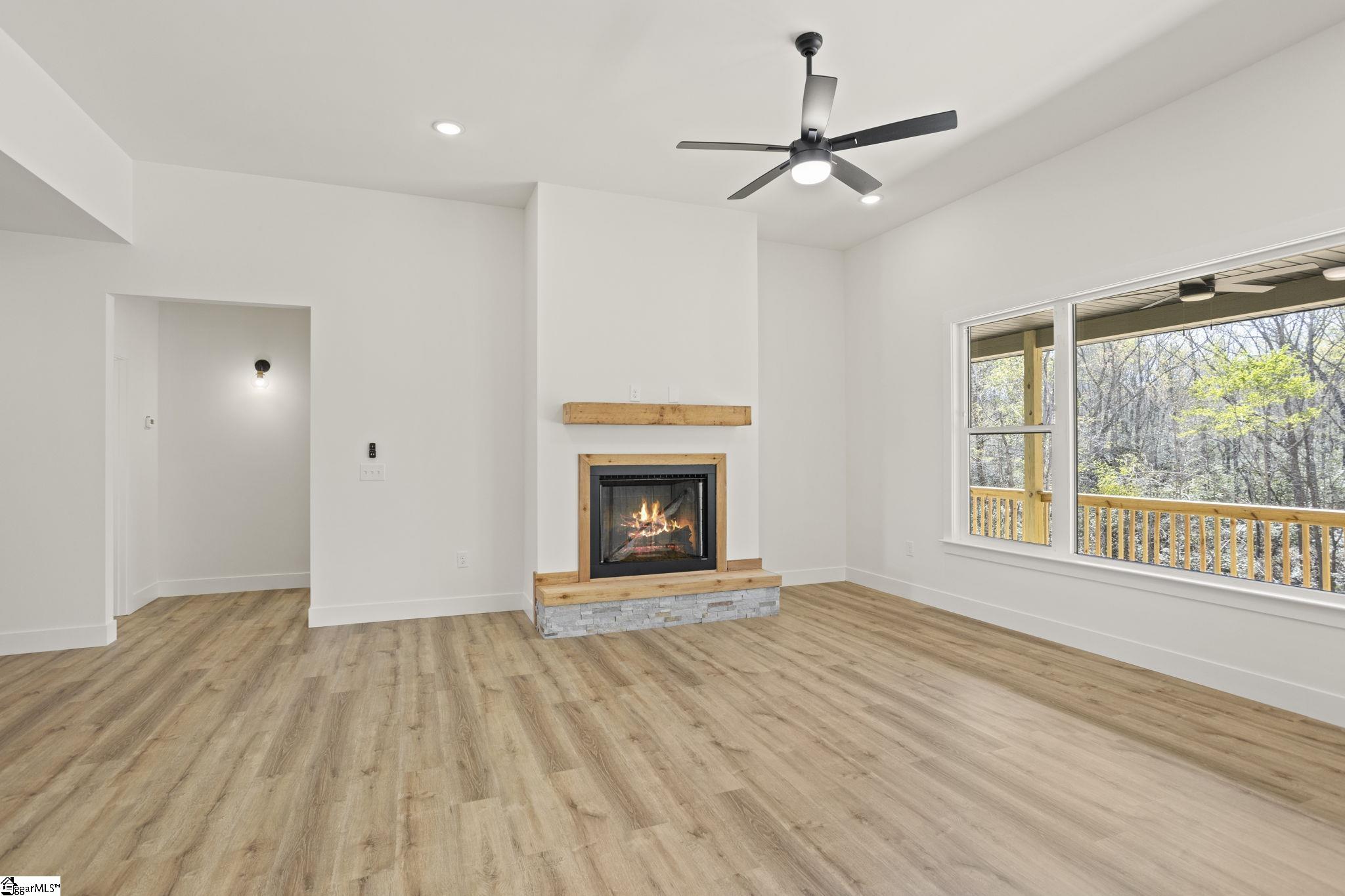 4495 Hawkins Road Greer, SC 29651 - Photo 5 of 45