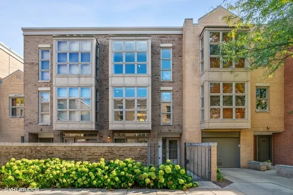 $6,500 | 2335 North Wayne Avenue, Chicago, IL 60614