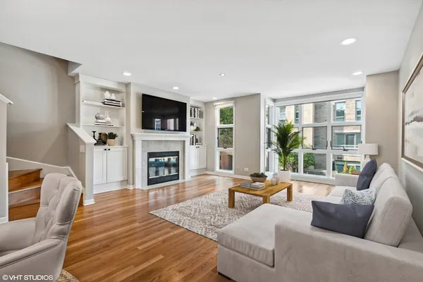 $6,500 | 2335 North Wayne Avenue, Chicago, IL 60614