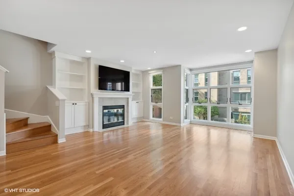 $6,500 | 2335 North Wayne Avenue, Chicago, IL 60614