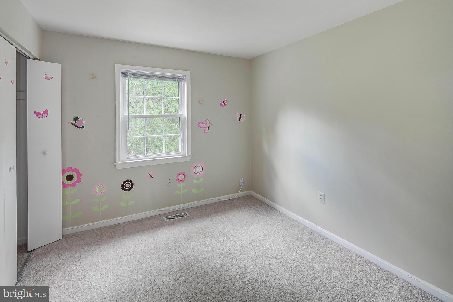 8060 Powderbrook Lane Springfield, VA 22153 - Photo 17 of 30 Bedroom