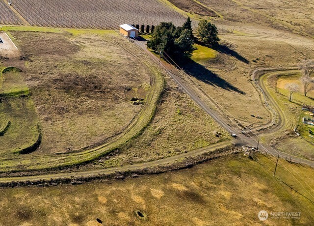-nka Desmarais Road Moxee, WA 98936 - Photo 4 of 7 a view of a swimming pool