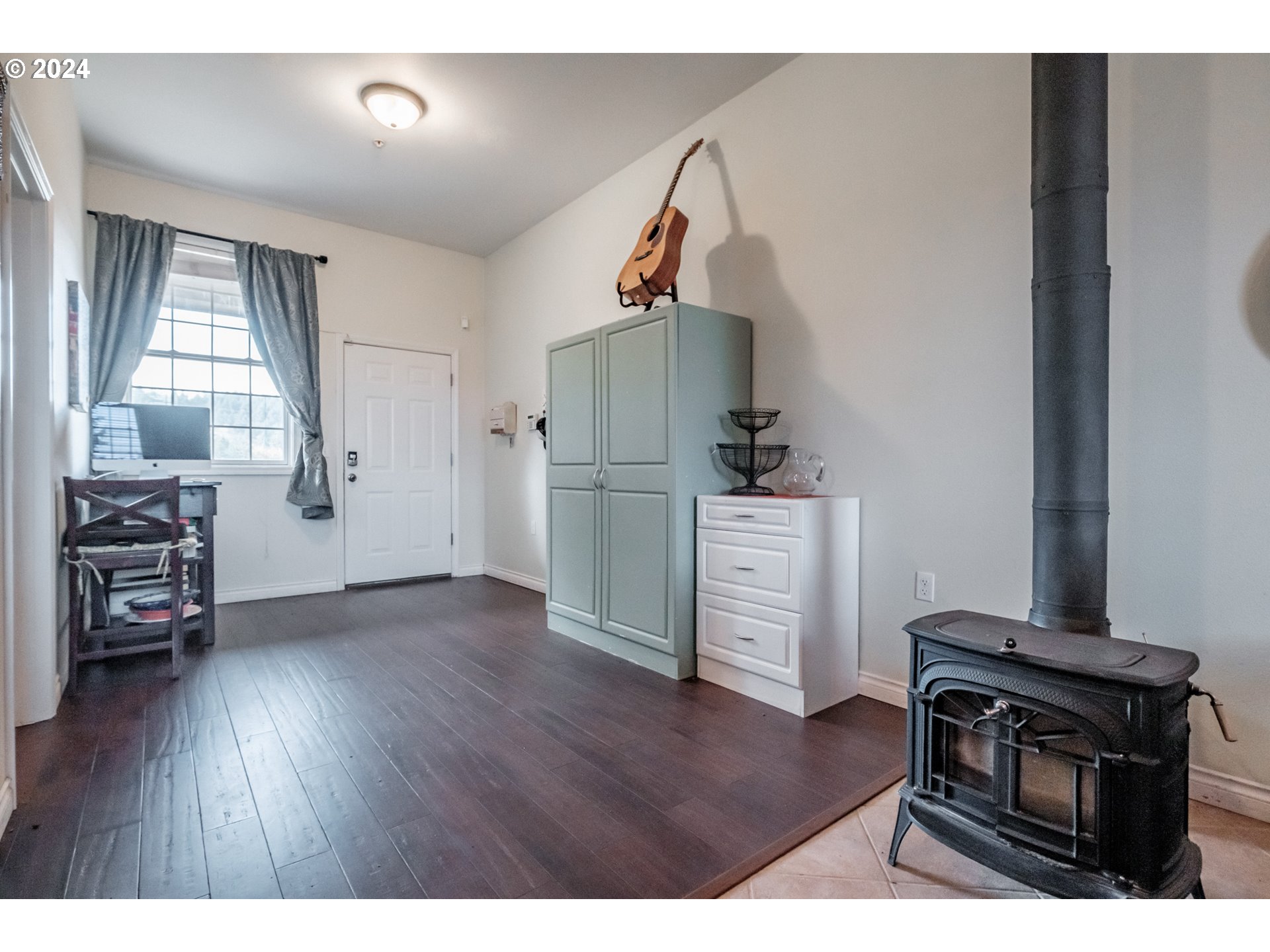 17494 Powers Creek Loop Road Northeast Silverton, OR 97381 - Photo 20 of 43