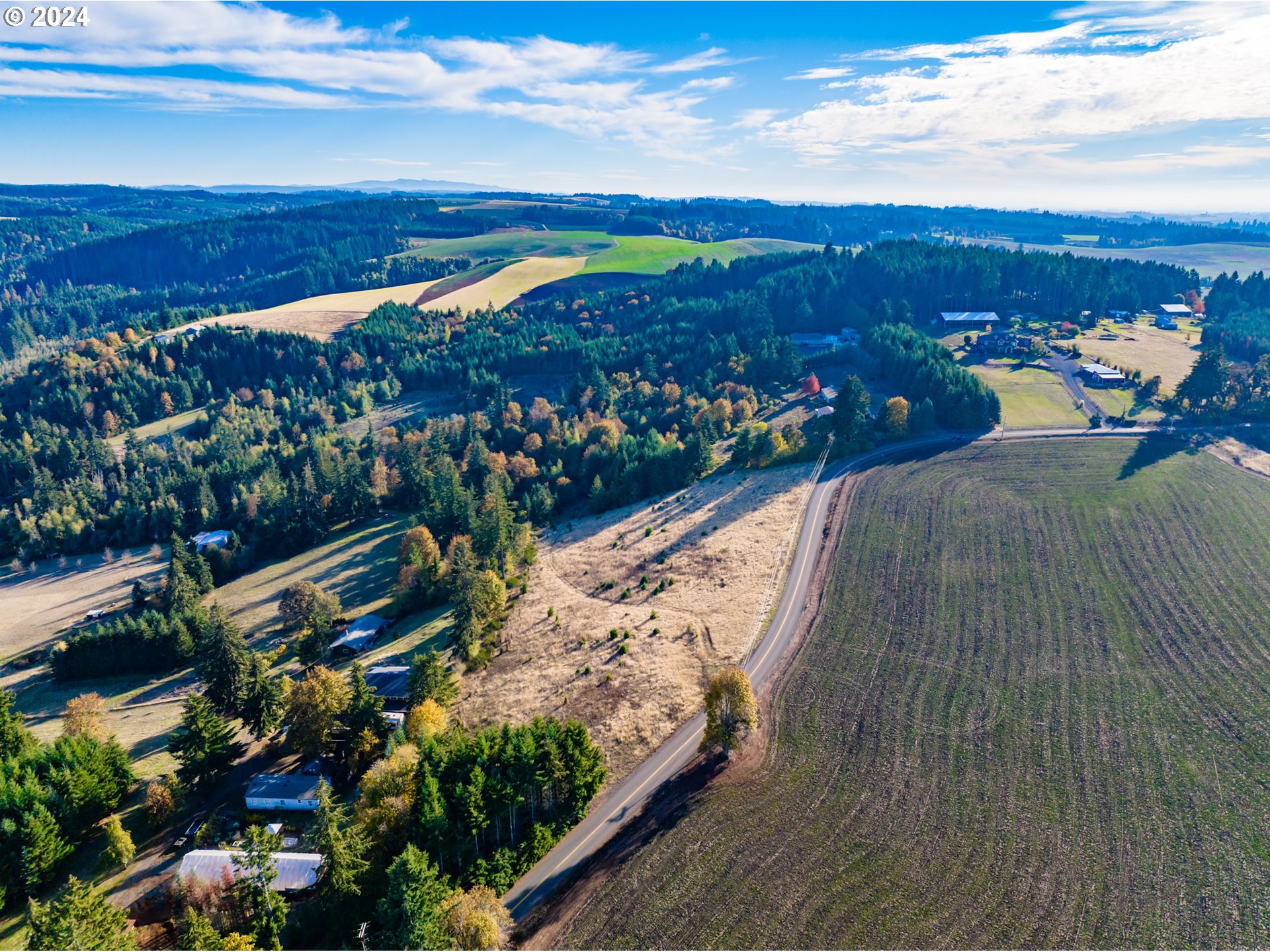 17494 Powers Creek Loop Road Northeast Silverton, OR 97381 - Photo 2 of 43