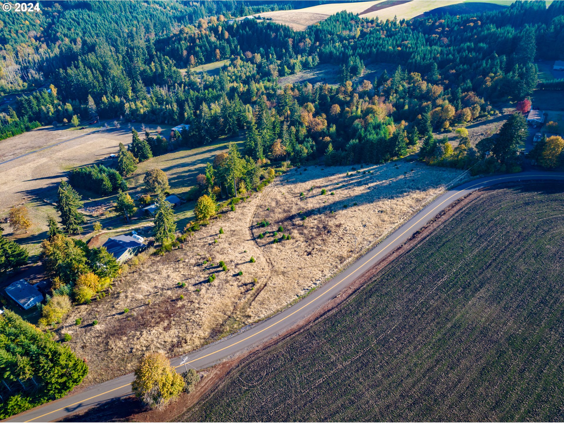17494 Powers Creek Loop Road Northeast Silverton, OR 97381 - Photo 3 of 43