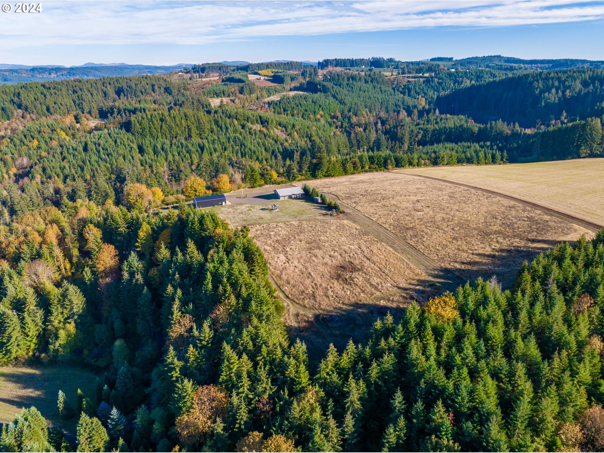 17494 Powers Creek Loop Road Northeast Silverton, OR 97381 - Photo 4 of 43