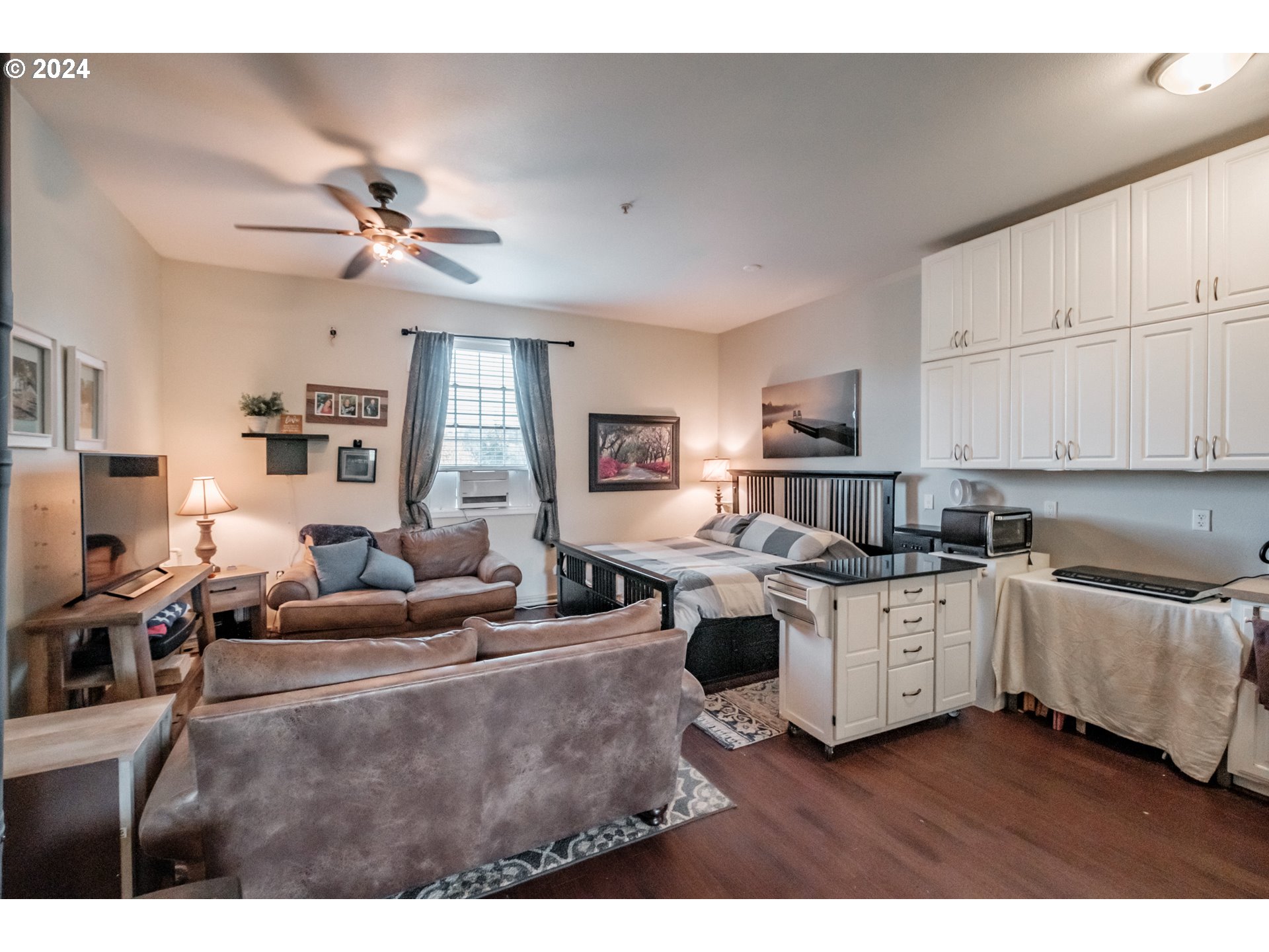 17494 Powers Creek Loop Road Northeast Silverton, OR 97381 - Photo 10 of 43