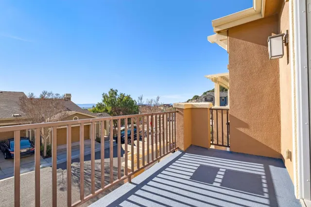 $899,800 | 6264 Rocky Point Court, Oakland, CA 94605