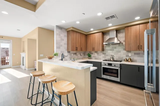 $899,800 | 6264 Rocky Point Court, Oakland, CA 94605