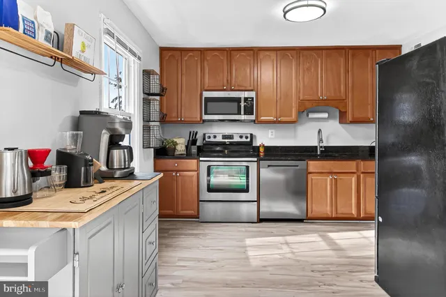 $550,000 | 8495 Kitchener Drive, Springfield, VA 22153