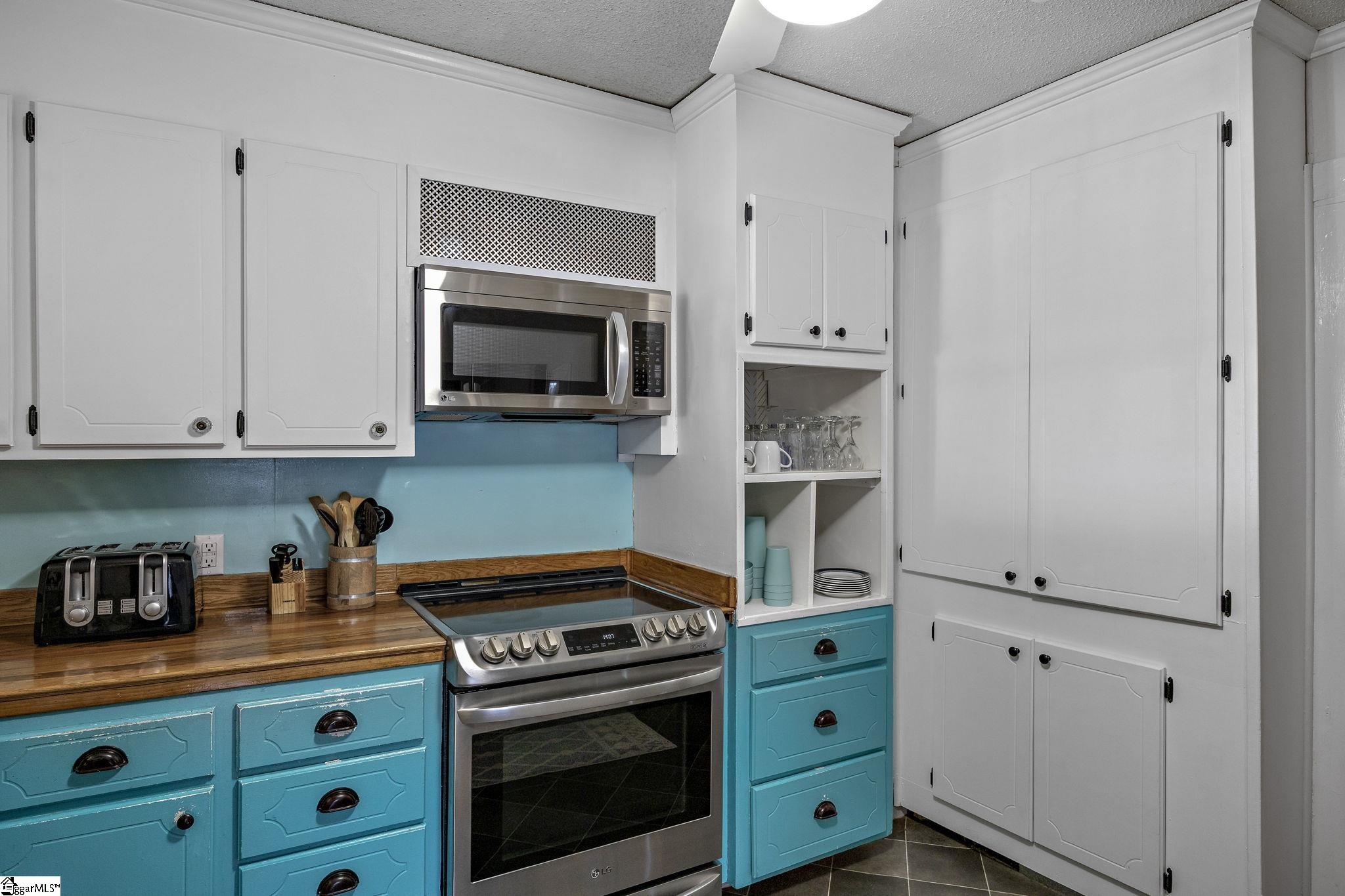 308 North Main Street Travelers Rest, SC 29690 - Photo 17 of 39