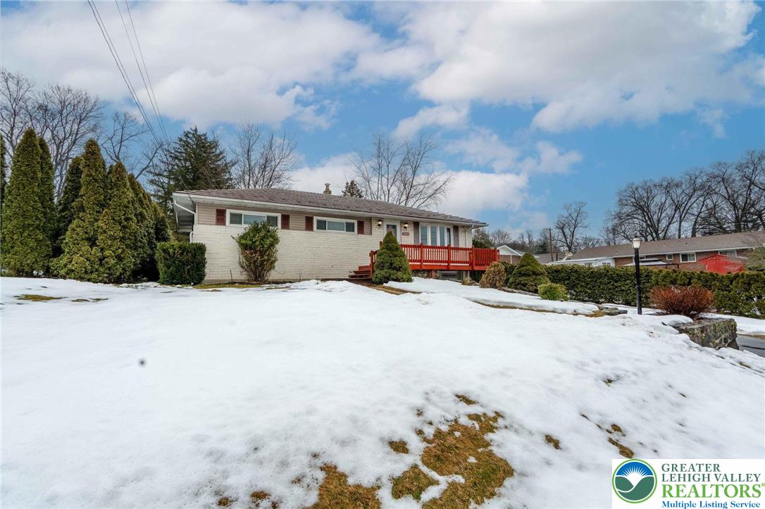 562 Fairview Street Emmaus, PA 18049 - Photo 2 of 54 Gallery Image 2