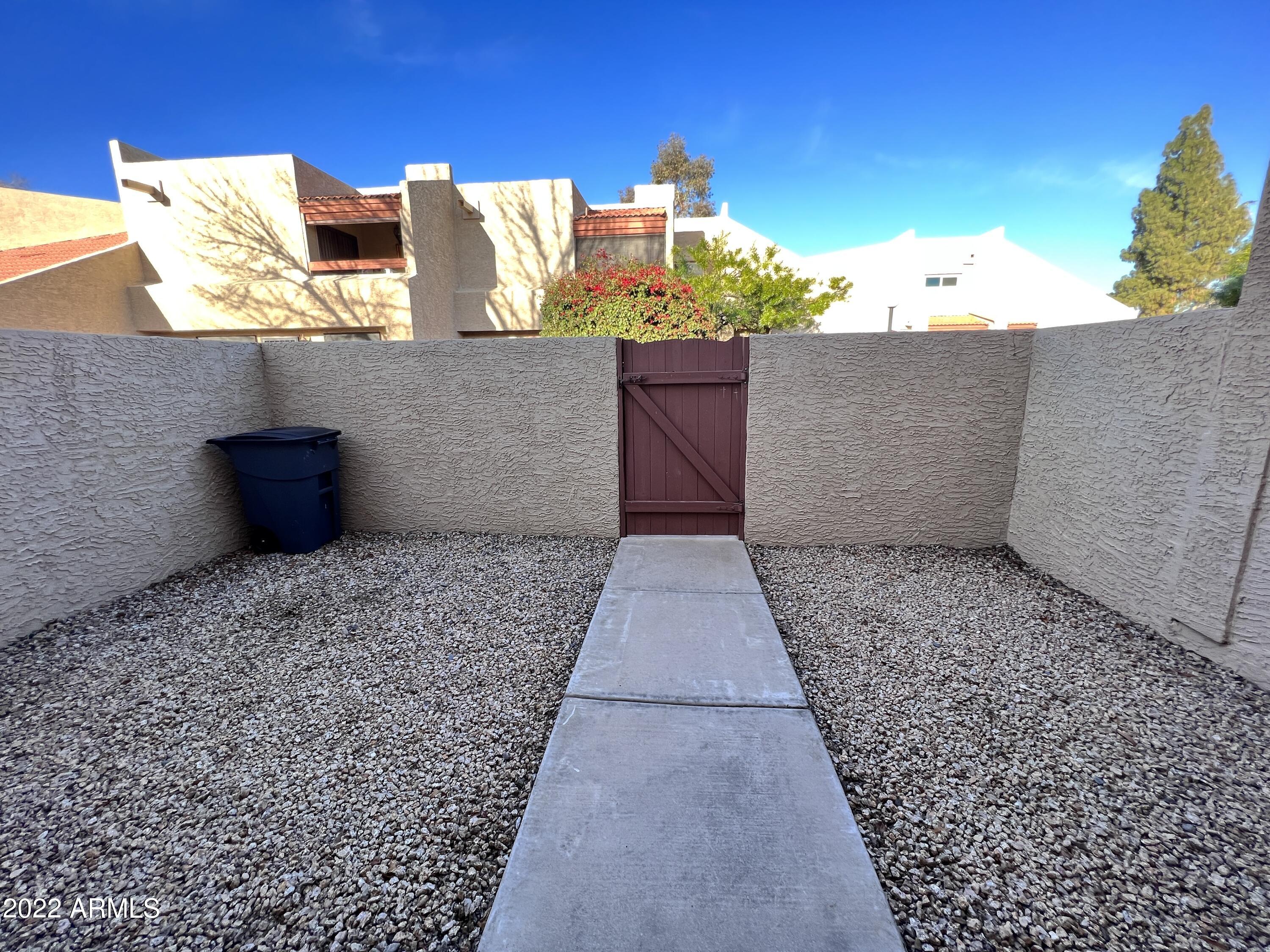 4216 West Boca Raton Road Phoenix, AZ 85053 - Photo 17 of 18 Patio