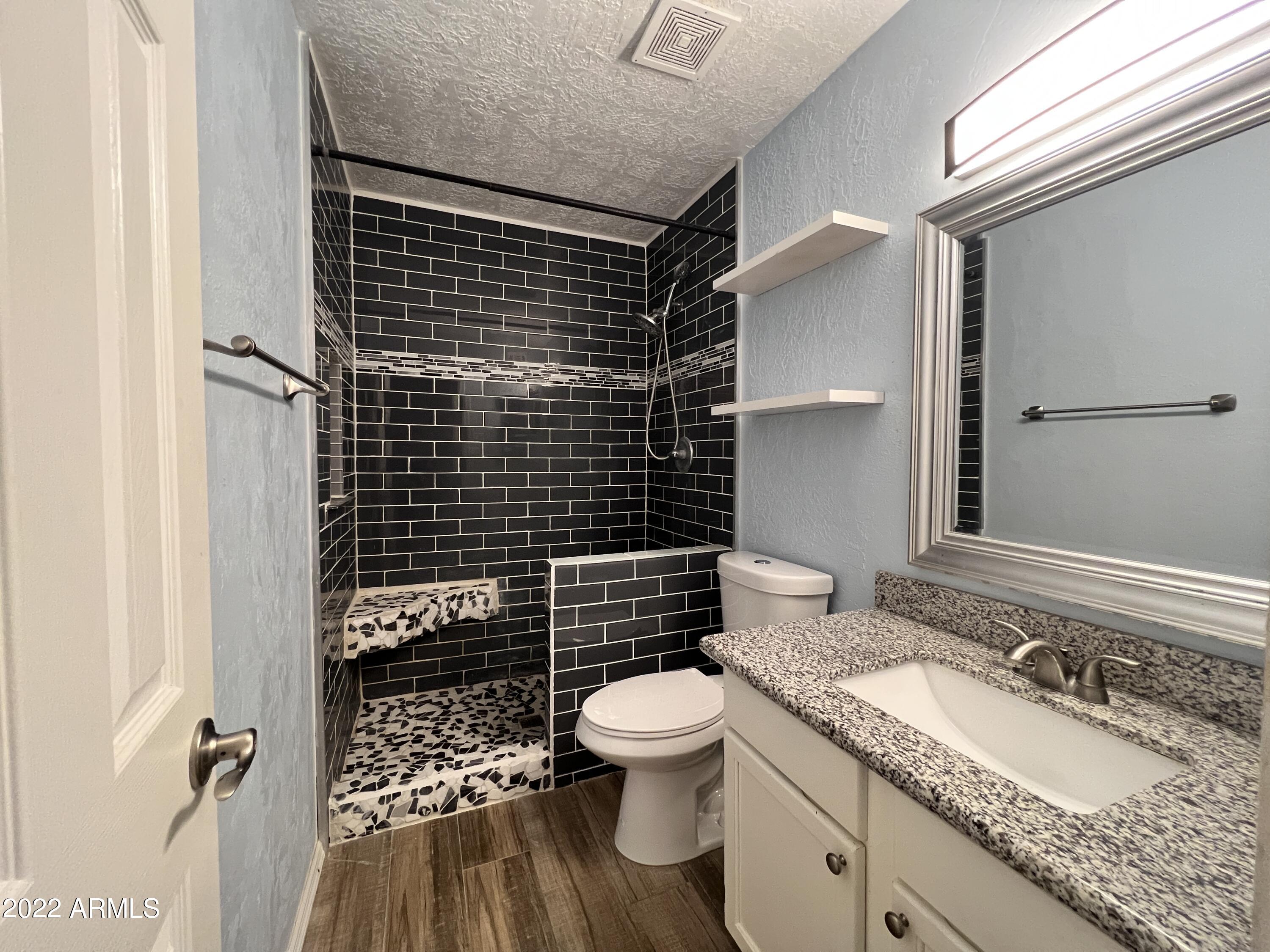 4216 West Boca Raton Road Phoenix, AZ 85053 - Photo 10 of 18 Master Bath #1