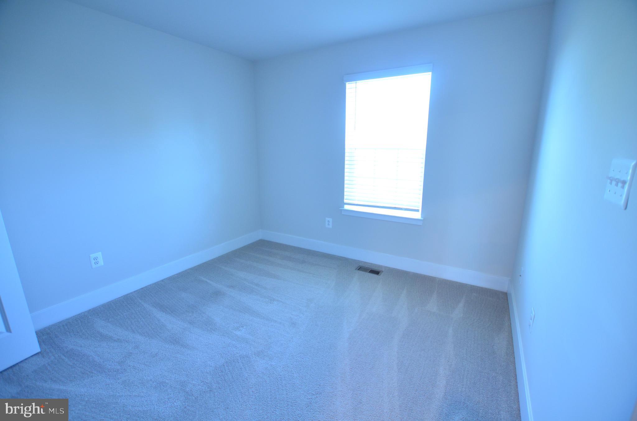 7853 Lebeu Road Baltimore, MD 21244 - Photo 26 of 34