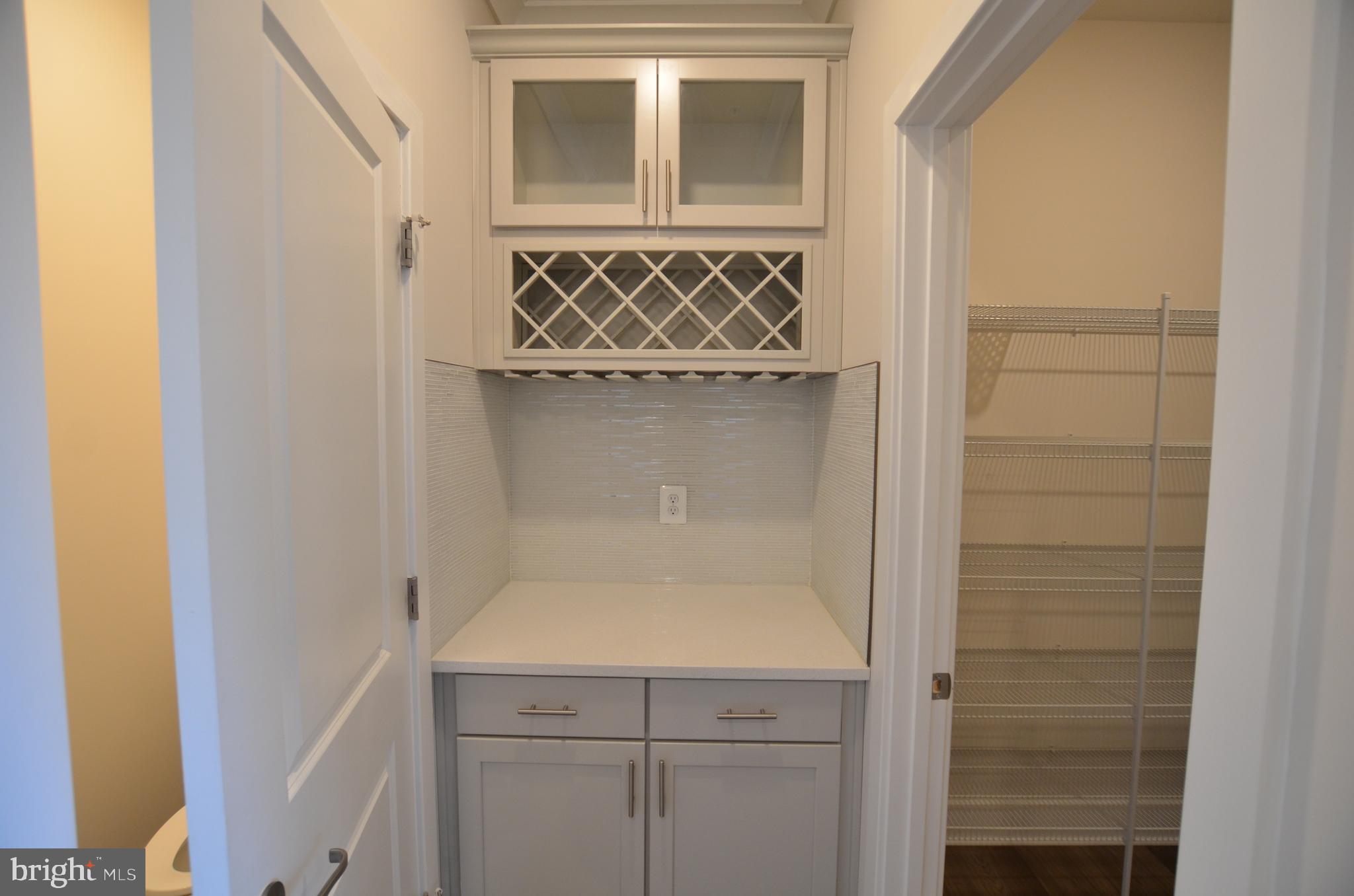 7853 Lebeu Road Baltimore, MD 21244 - Photo 9 of 34