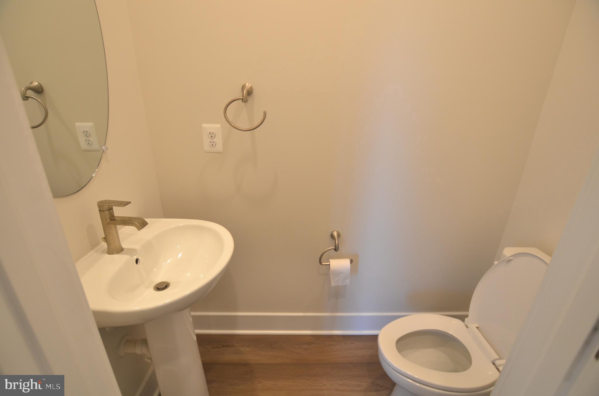 7853 Lebeu Road Baltimore, MD 21244 - Photo 10 of 34