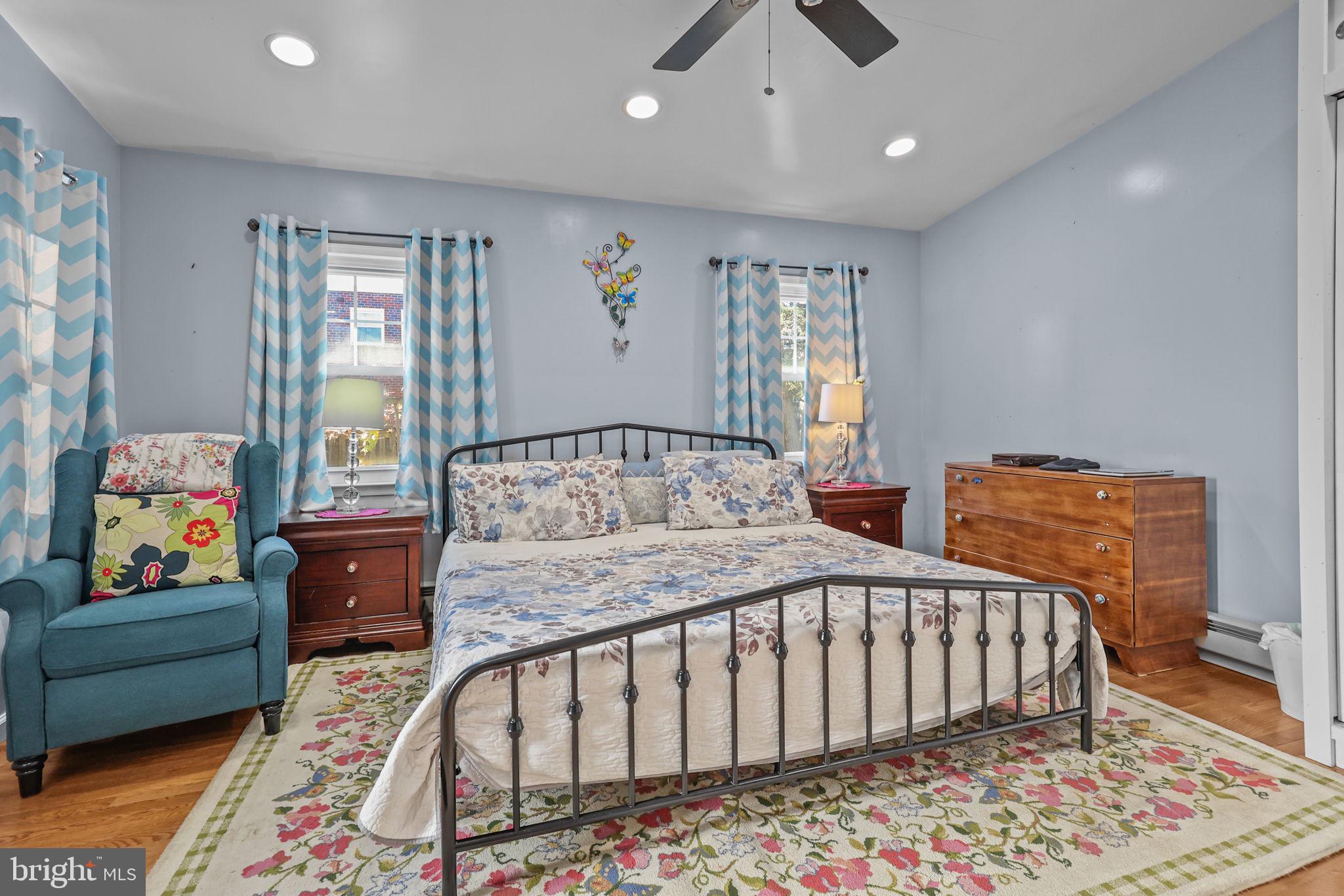 4424 Aberdale Road Philadelphia, PA 19136 - Photo 23 of 30 Main Floor bedroom