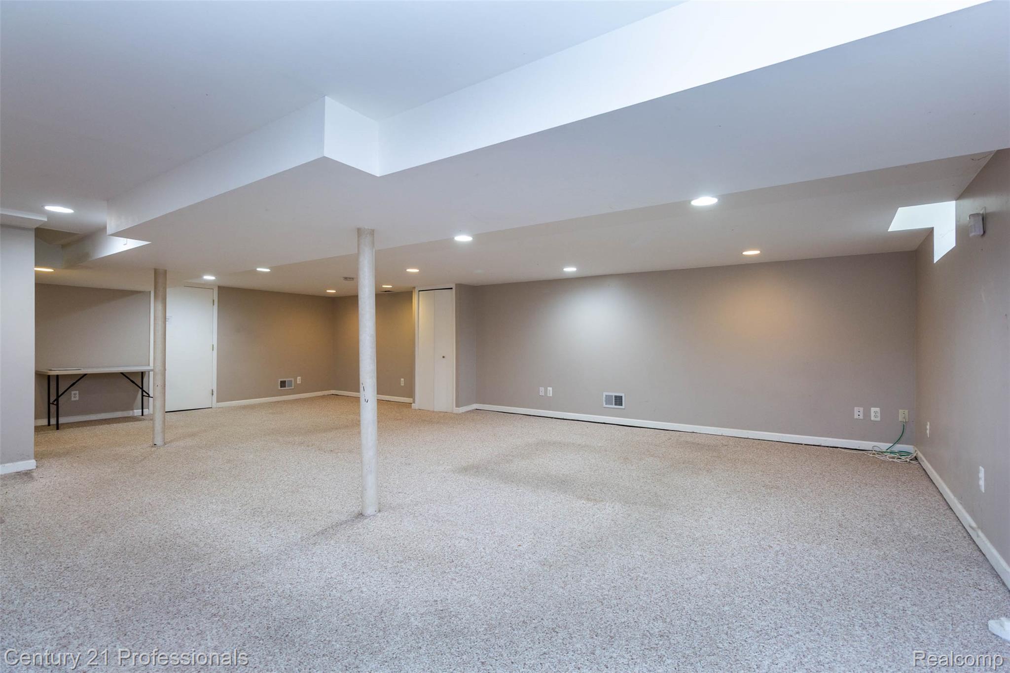 4133 Amherst Road Royal Oak, MI 48073 - Photo 24 of 33 interior (20).jpg
