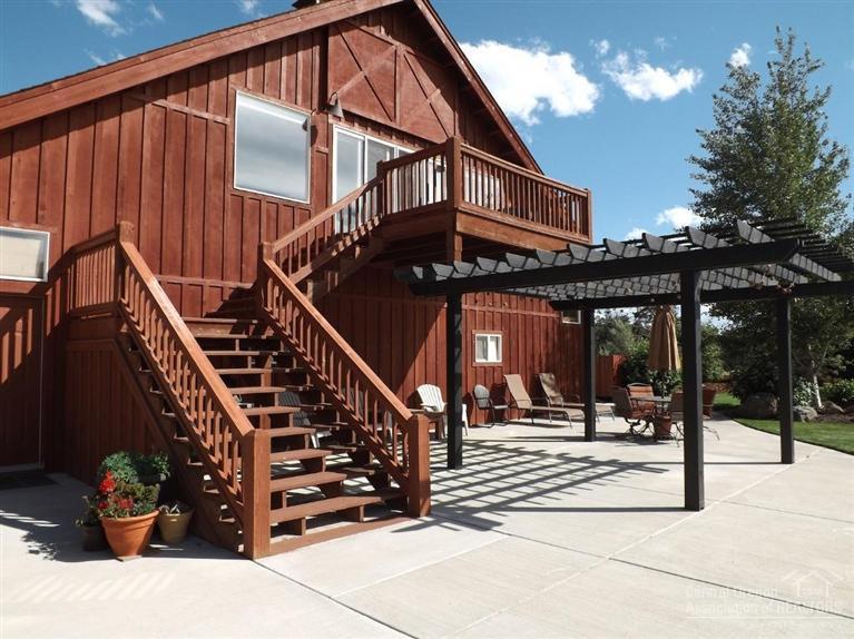 18665 Innes Market Road Bend, OR 97703 - Photo 15 of 23 a view of a balcony with street