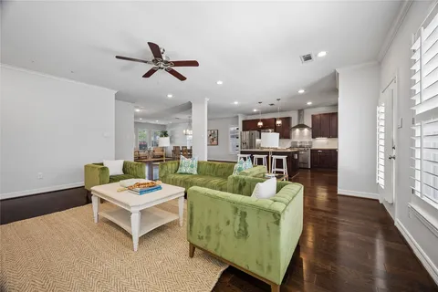 $799,000 | 5121 Libbey Drive, Houston, TX 77092