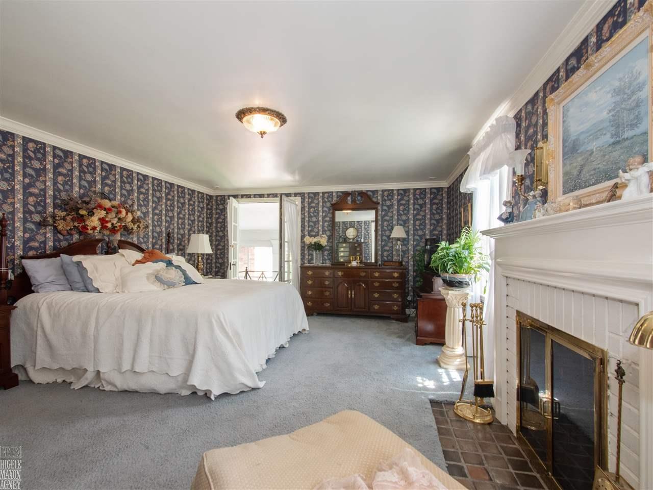 1006 Whittier Road Grosse Pointe, MI 48230 - Photo 33 of 51 50078531-32.JPG