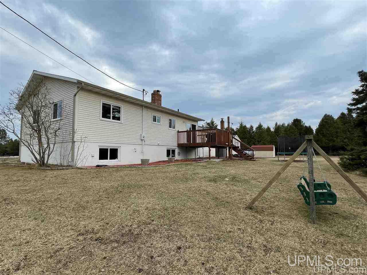 1109N Town Line Road Gulliver, MI 49840 - Photo 30 of 35