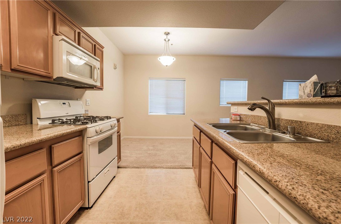 7701 West Robindale Road, Unit 255 Las Vegas, NV 89113 - Photo 11 of 38