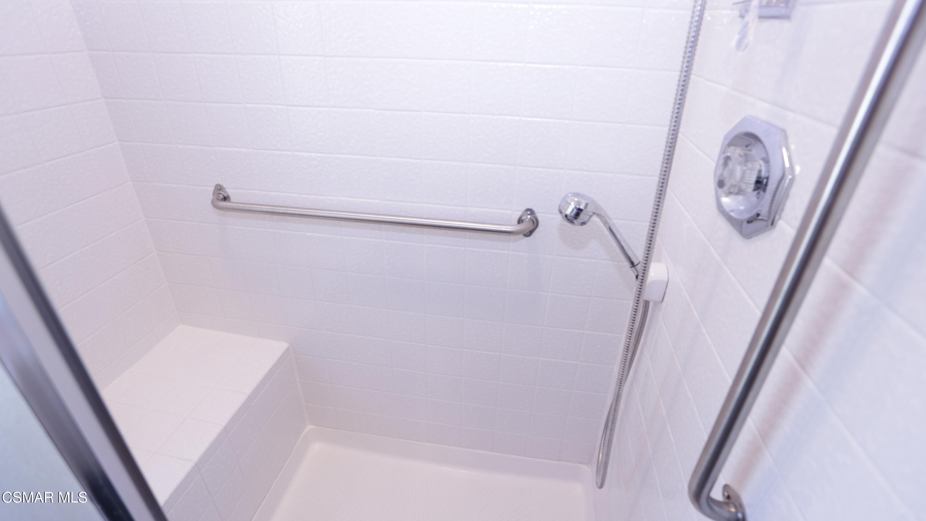 2832 Thicket Place Simi Valley, CA 93065 - Photo 27 of 42 170A4149