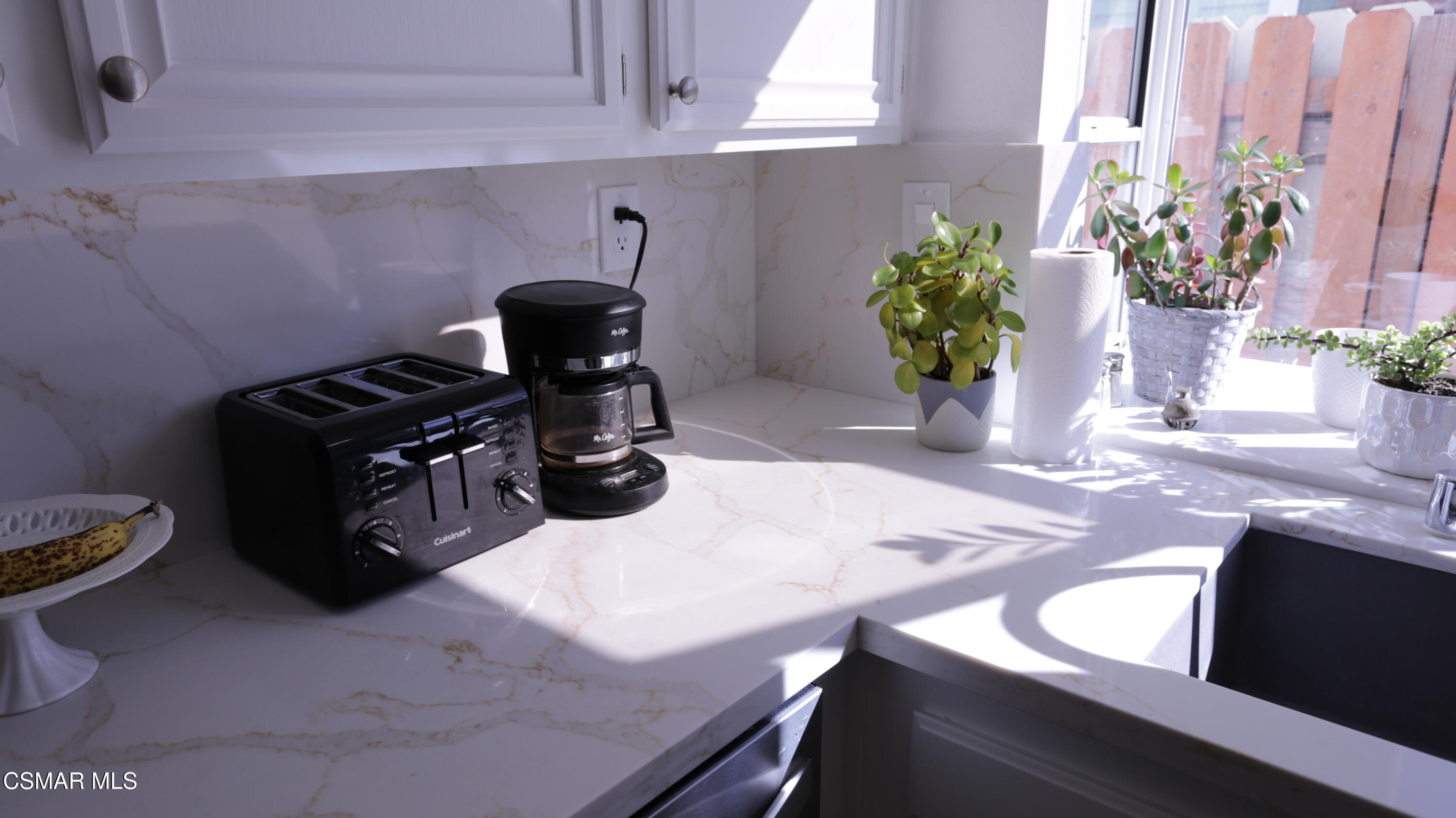 2832 Thicket Place Simi Valley, CA 93065 - Photo 4 of 42 170A4118