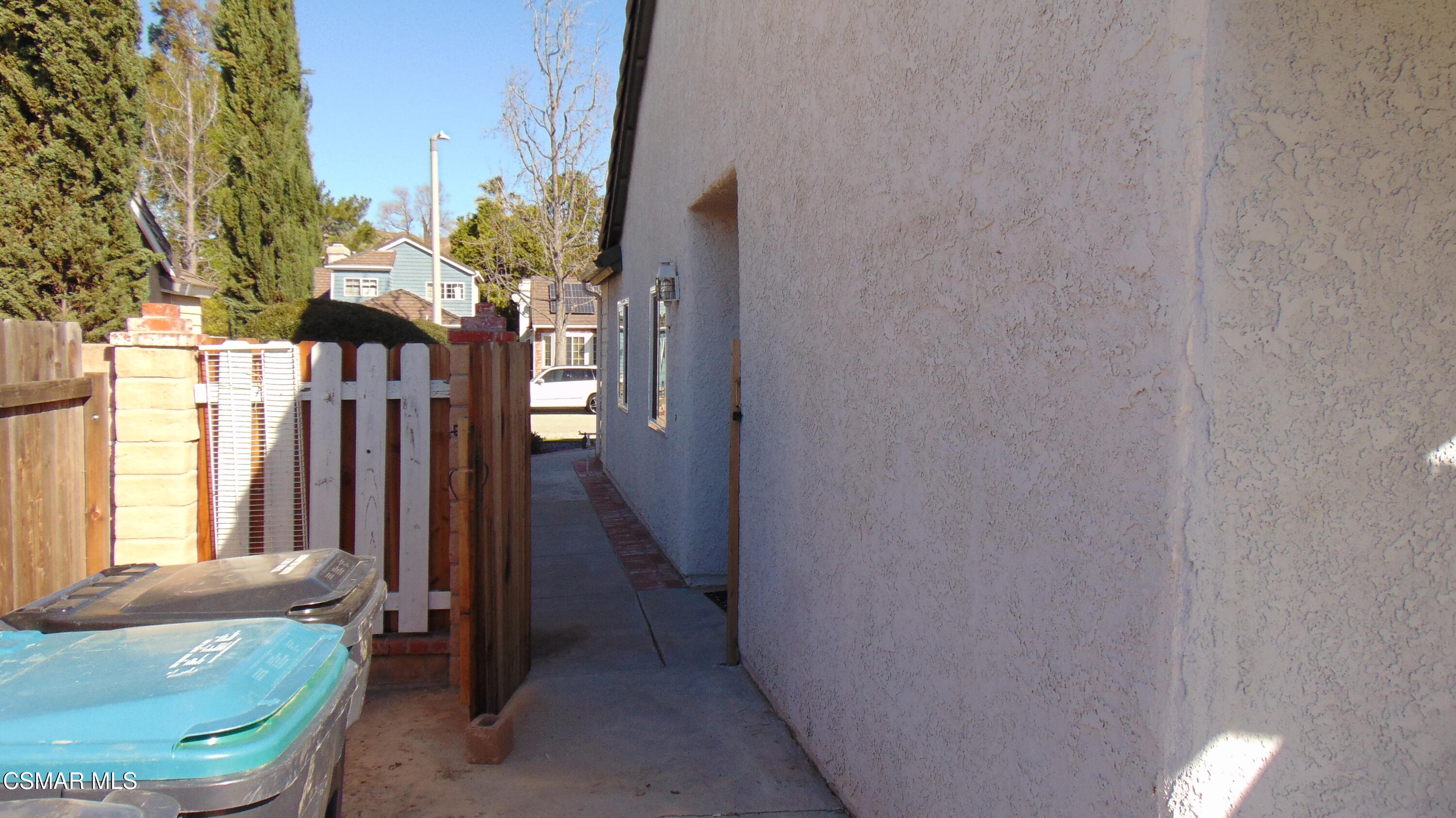 2832 Thicket Place Simi Valley, CA 93065 - Photo 41 of 42 DSC01384