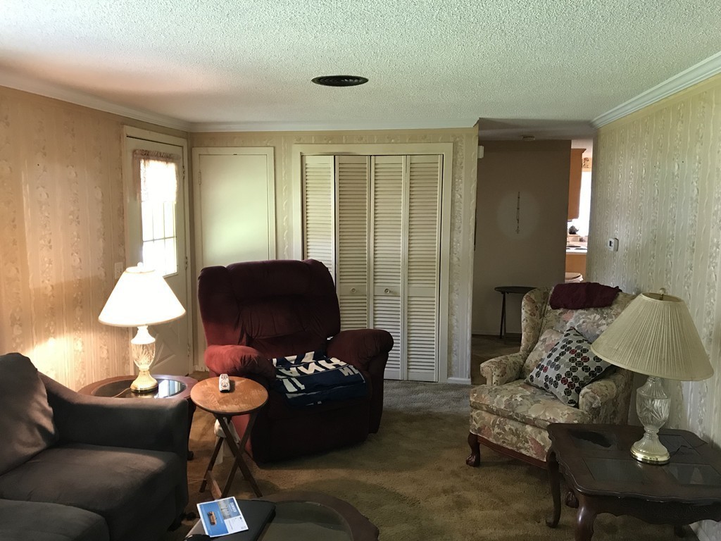 192 Lancashire Road Springfield, MA 01104 - Photo 14 of 18 Gallery Image 14