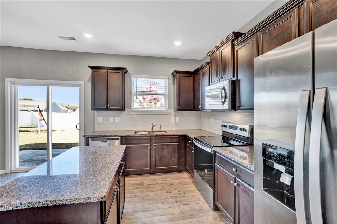 733 Liberty Walk Lane Simpsonville, SC 29681 - Photo 13 of 49