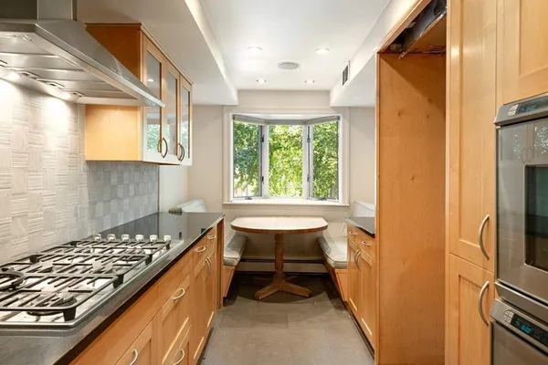 $15,000,000 | 238 West 11th Street | West Village