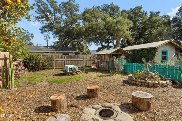 $1,800,000 | 126 North Arnaz Street, Ojai, CA 93023