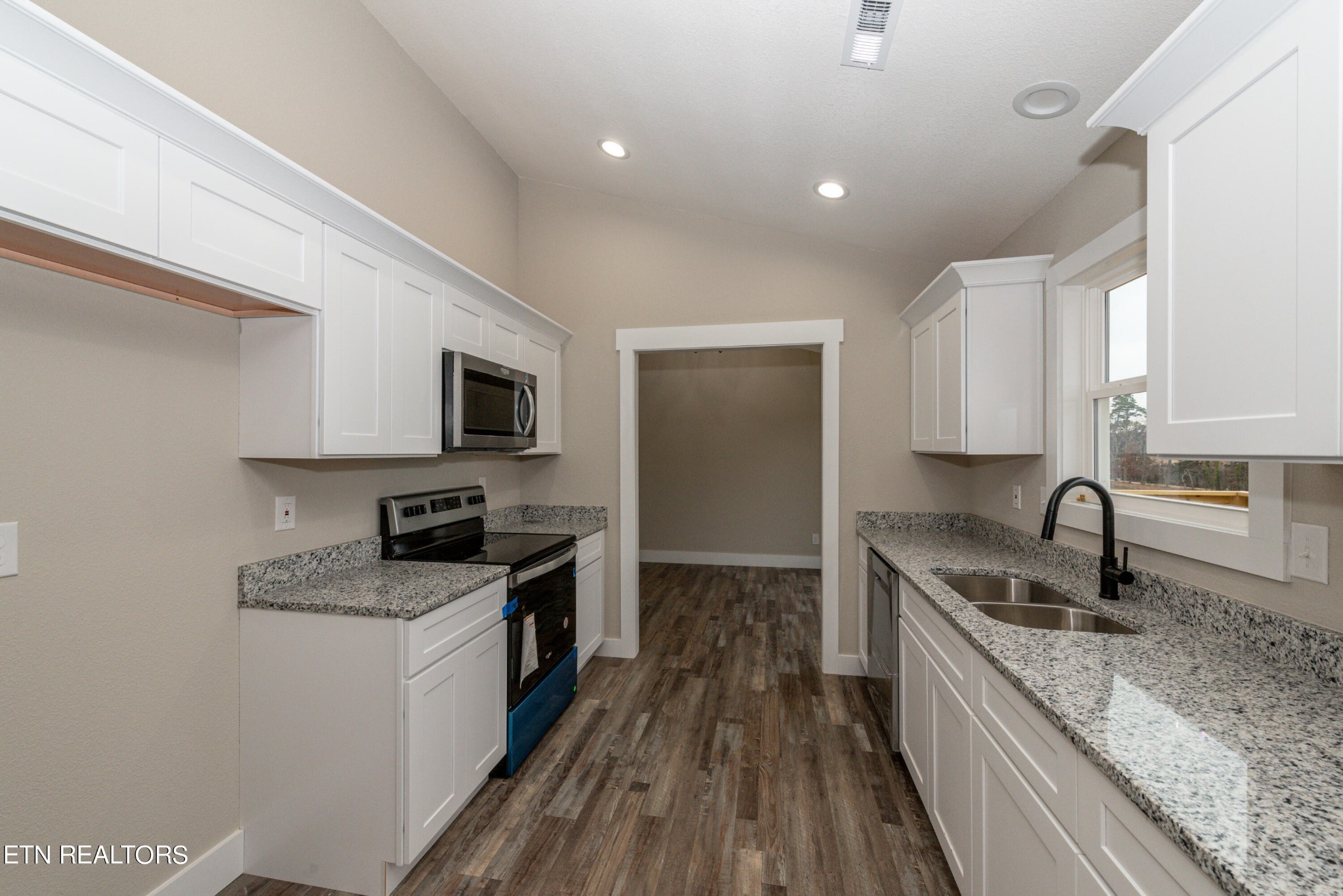 6221 Lanier Road Maryville, TN 37801 - Photo 16 of 35 Gallery Image 16