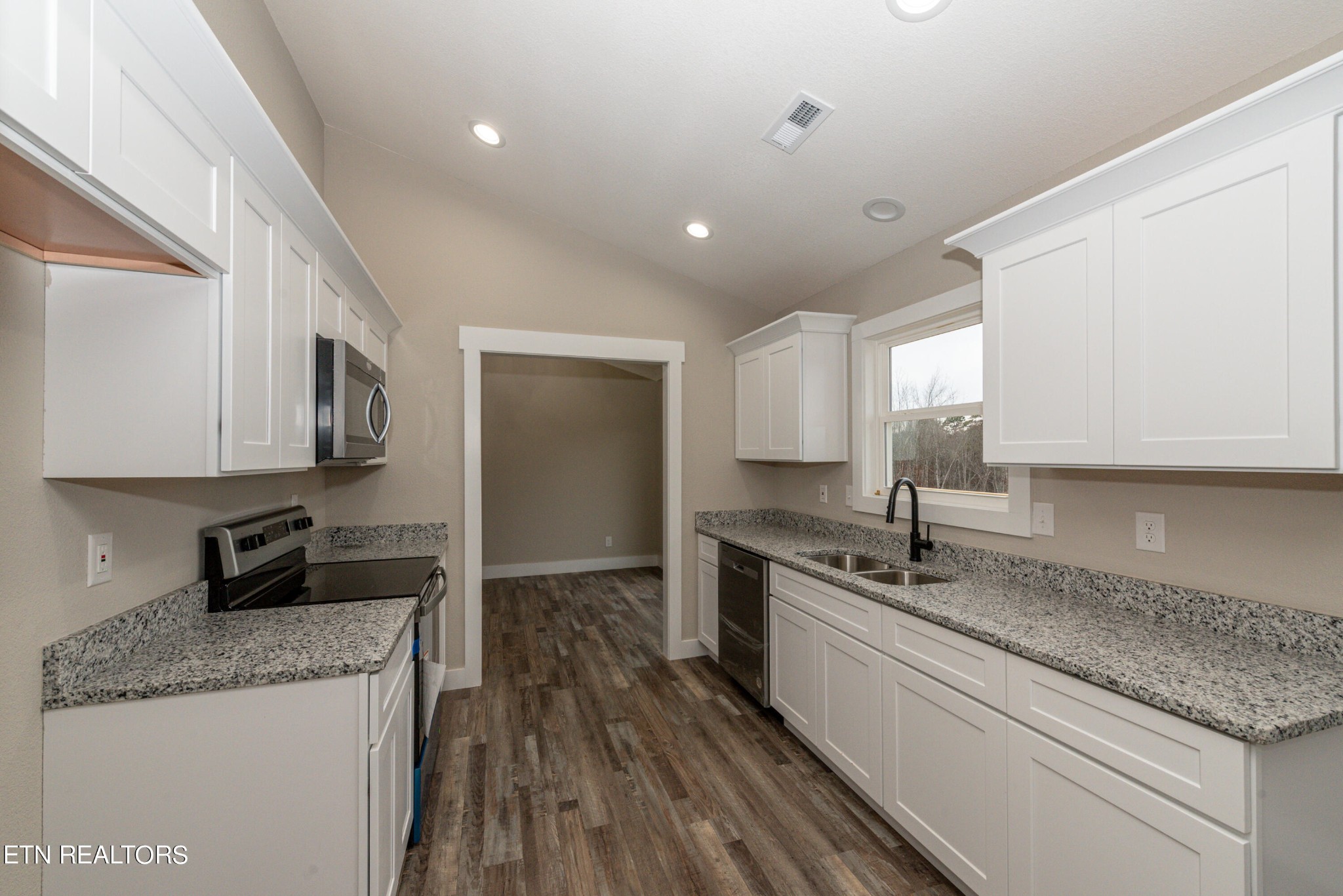 6221 Lanier Road Maryville, TN 37801 - Photo 18 of 35 Gallery Image 18
