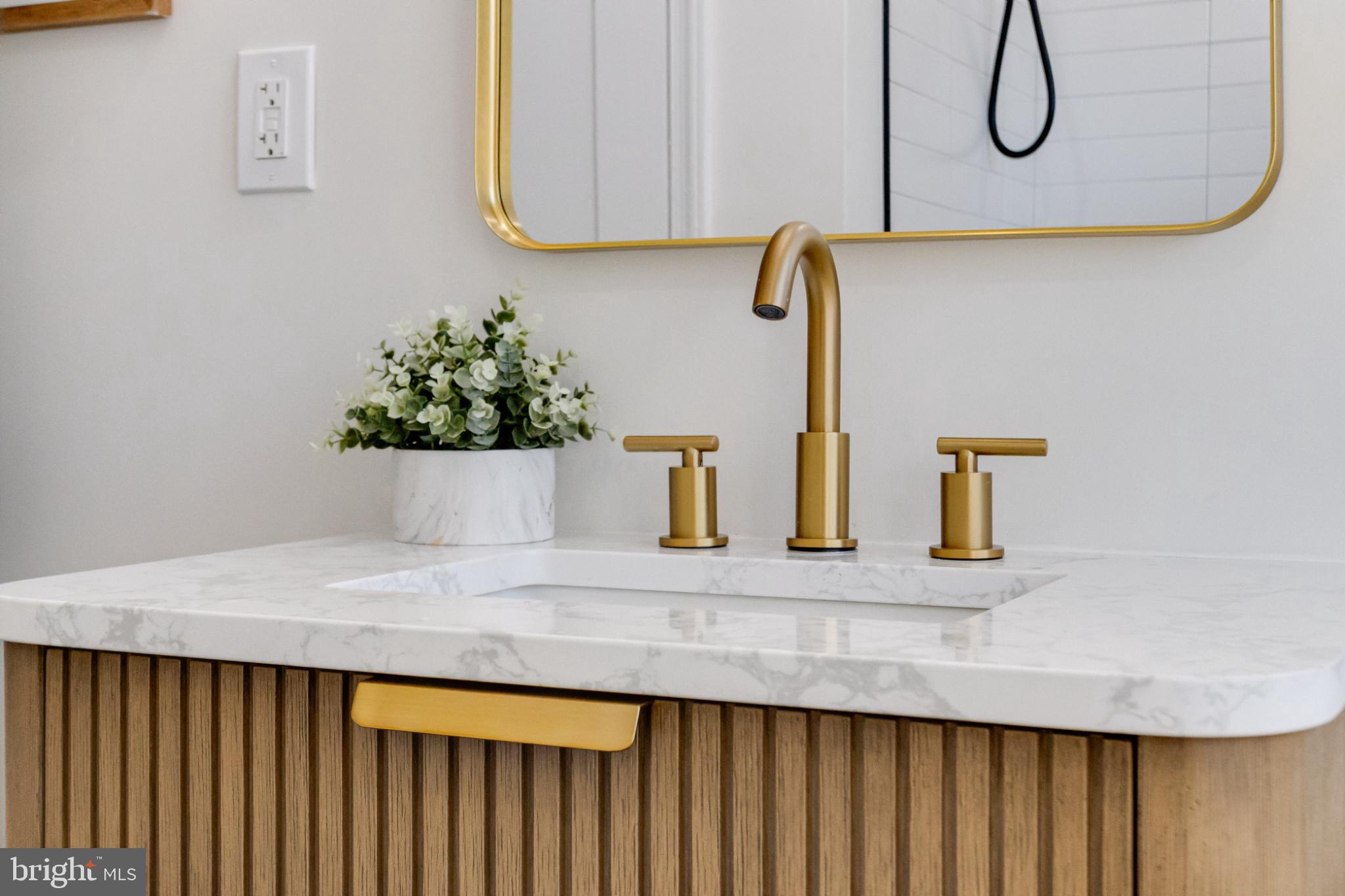 1524 Ramblewood Road Baltimore, MD 21239 - Photo 34 of 83 Upstairs Bathroom - Full